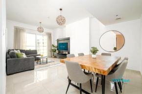 Charming 1 BR in AG Tower with Canal Views